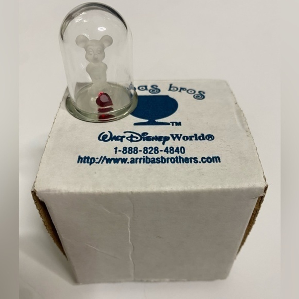 Arribas Bros Mickey Mouse Figurine Pink Heart Dome